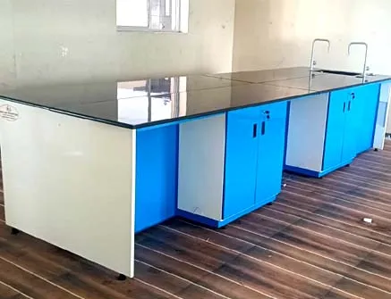 10 Laboratory safety rules every student should know 